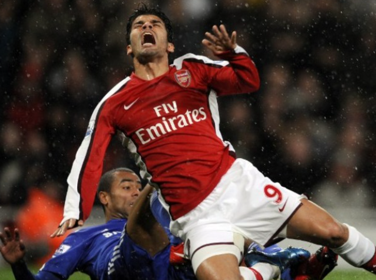 Tackle Bersejarah Dalam Dunia Sepak Bola