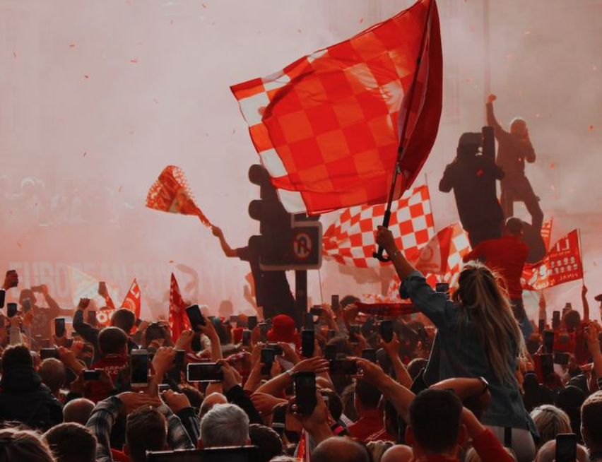 Sepak Bola dan Fanatisme yang Tak Terbendung