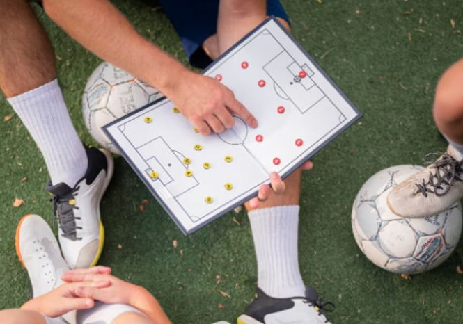 peran-advanced-playmaker-dalam-strategi-bermain-modern