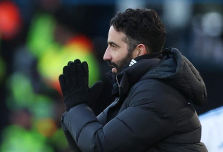 amorim-resmi-dipecat-oleh-manchester-united